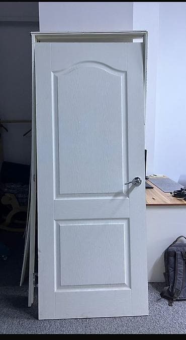 hamam akse: Qonaq otağı üçün İşlənmiş Otaq qapısı Plintus ilə, Zəmanətsiz, Ünvandan götürmə — 1