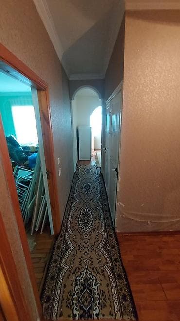 elimler kiraye: Satış üçün işıqlı mənzil. - Plan: 3 otaqlı, ayrı-ayrı otaqlar, uzun — 8