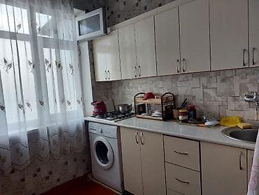 studio menziller: 2 otaqlı mənzil 5ci mərtəbə Bayrağ meydanına Gəncə dövlət — 2