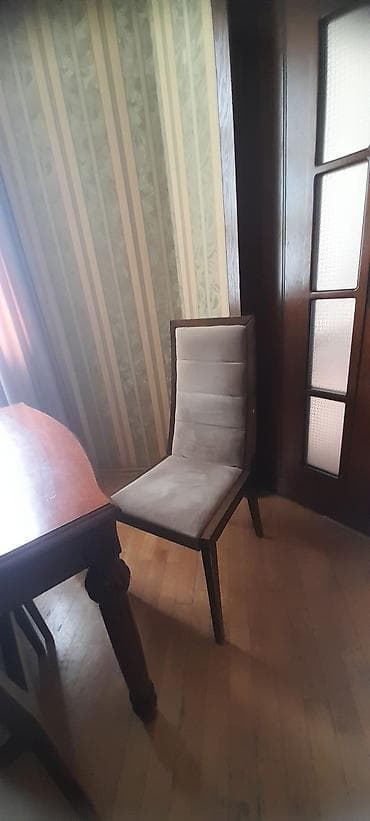 er riyad mebel evi: Klassik üslubda qonaq otağı dəsti - Şkaf-vitrin: Təmiz taxta — 5