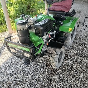 URАЛ Z01A mini traktor-motoblok - Güclü dizel mühərriki, hava filtri