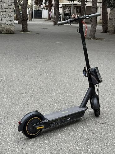 Salam Skuter idiyal vəziyyətdədir hec bir problemi yoxdur skuterin — 2