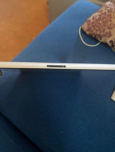 ipad 4 qiymeti: İpad 4 16gb İdeal vəziyyətdədir. Cızığı falan heçnəyi yoxdur — 4