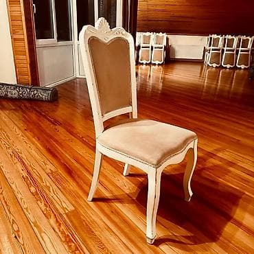 iceri seherde xalca alanlar: Stul biri 35 azn satılır Birindən 200 eded biridən 500 ededdi — 8