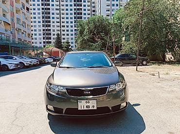 mini cooper kreditle: Kia Cerato: 1.6 l | 2011 il Sedan — 1