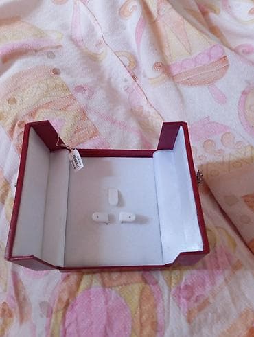 sandık: Akrildən dekorativ qutu – əl işinə bənzər gül motivləri ilə - — 8