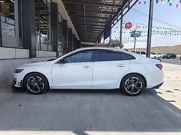 traktor satşı: Chevrolet Malibu: 1.5 l | 2021 il 142000 km Sedan — 3