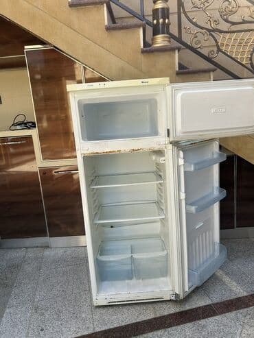 зил москва холодильник: İşlənmiş 2 qapılı Dnepr Soyuducu Satılır, rəng - Ağ — 3