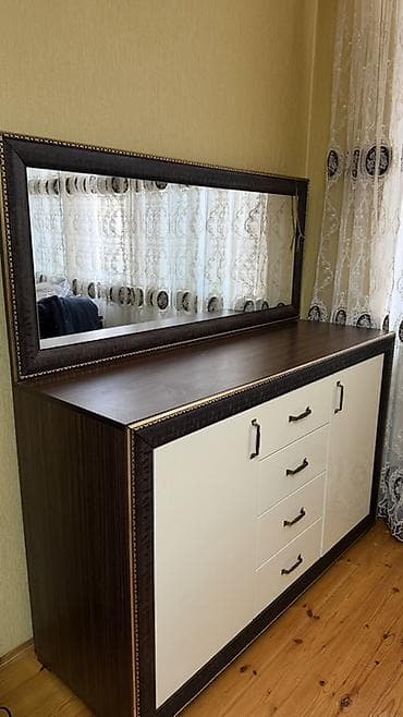 Qonaq otağı üçün mebel dəsti Qiymet tek tek 150 dest alindigda 400