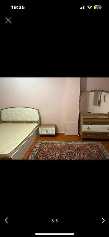 bakixanov evler: Bu iki otaqlı mənzil yataq otağı və mətbəxdən ibarətdir. Yataq — 2