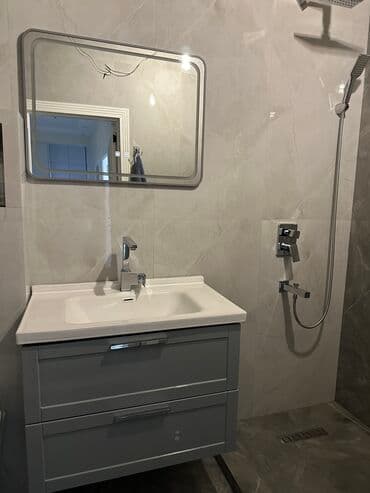 мойдодыр для ванной комнаты: Moydadır tecili satılır . Üstündeki krantı yox . baha alınıb reng — 1