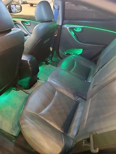 hyundai accent 2018 1.6: Hyundai Elantra sedan - Kuzov: dərin mavi rəng, idman üslublu ön və — 6