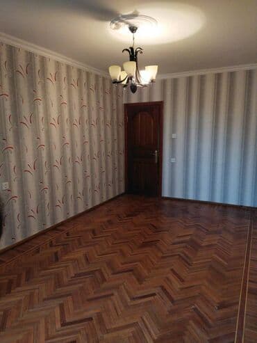 maştağada satdıq evlər: Bakı, 4 otaqlı, Köhnə tikili, m. Əhmədli, 95 kv. m — 2