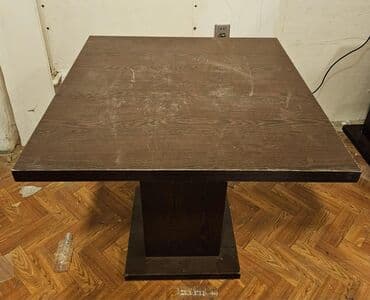 Klassik masa, İşlənmiş, Açılmayan, Kvadrat masa