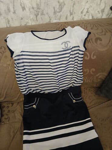 женские футболки и майки в полоску: Повседневное платье, Миди, XL — 1