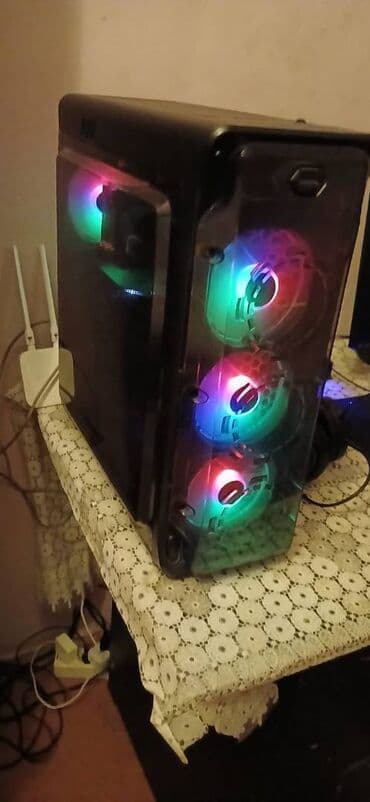 ipad 12: I5 11400 3200 mhz 32 ram Asus prime 560mk M2 ssd lexar 500 gb 600w — 1