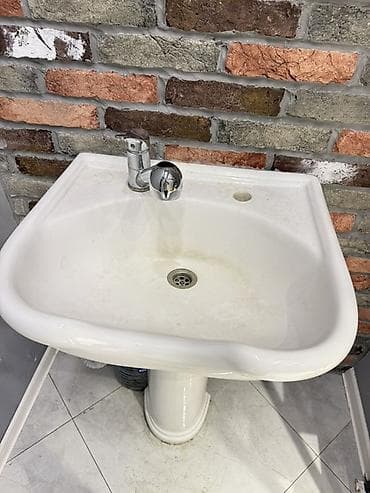 salon dolab: Təkərləri olan tənzimlənən salon oturacağı - Peşəkar salon və — 7