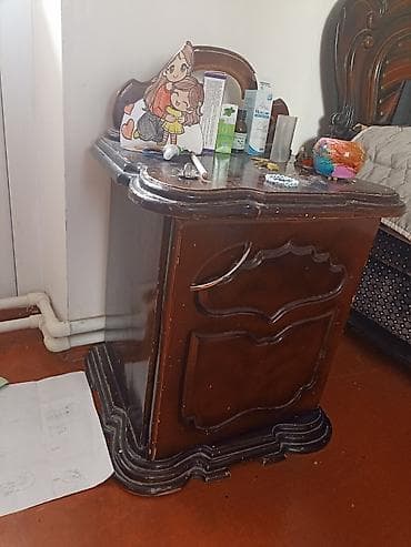 Klassik üslubda taxta tumbə/çarşafaltı komod - Material: massiv ağac