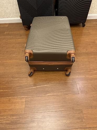 Çamadanlar: Sərt korpuslu təkərli səyahət çamadanı - Material: yüngül və davamlı — 2