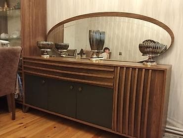 sənəd dolabı: Modern dizaynlı qonaq otağı üçün bufet və böyük güzgü dəsti — 1