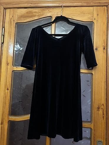 Qara məxməri qadın donu - Material: yumşaq məxmər, toxunuşda zərif