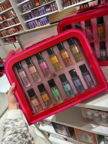 Kosmetik dəst, >10 məhsul, Yeni, Ödənişli çatdırılma — 1