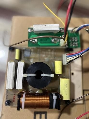 Electro Voice ZX 5 Krasoveri cütü 280 azn az işlənmiş. Heç bir — 1