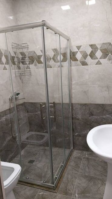 qubada kirayə ev: Mənzil yenicə təmir olunub.Bütün otaqlarda pəncərə və ilk işıq var — 11