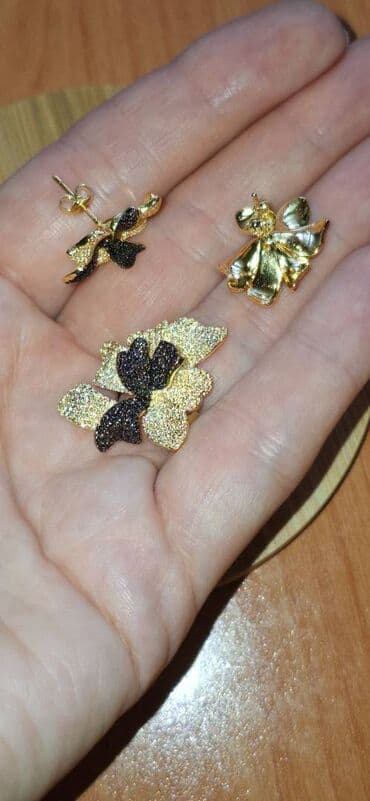 tek qas qizil sirqalar: Комплекты. Новые — 9