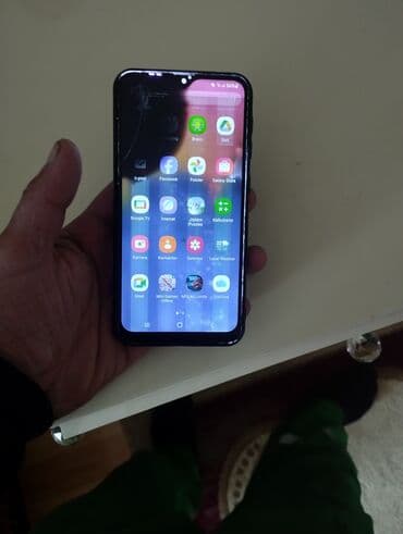 Apple iPhone: Samsung A10e, rəng - Qara, Qırıq — 3