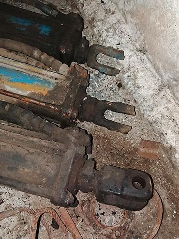 baklar ve cenler: Məhsul: Hidravlik silindrlər və metal qoruyucu qalxanlar (2 ədəd) — 1