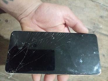 Telefon islek veziyededir tekno markalı telfon du her şeyi super