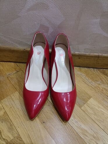 4xl nece razmerdi: Tuflilər, Ölçü: 39, rəng - Qırmızı, Yeni — 4