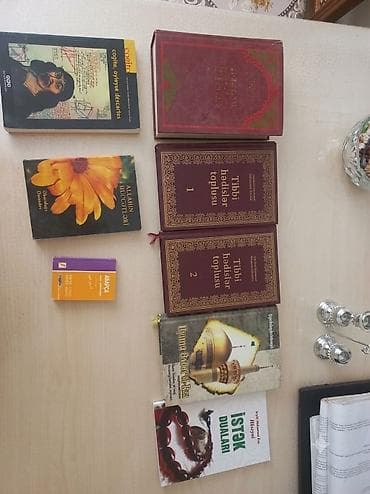 kitab alan: Kitab dəsti – elm, din və dil mövzularında müxtəlif nəşrlər Dəstdə — 1