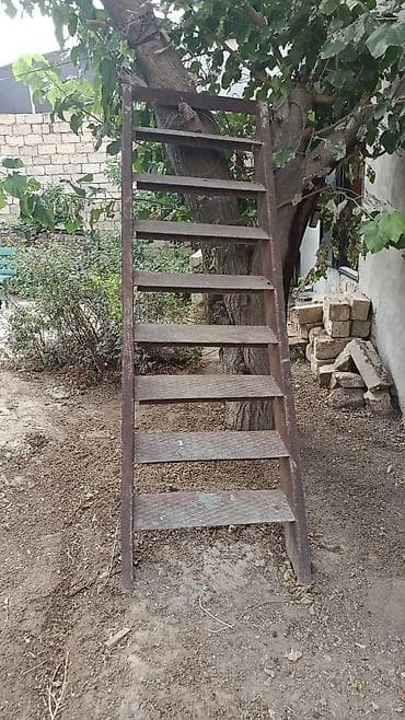 Metal məhsulları: Metal pilləkən karkası - Material: qalın profilli dəmir və rellefli — 1