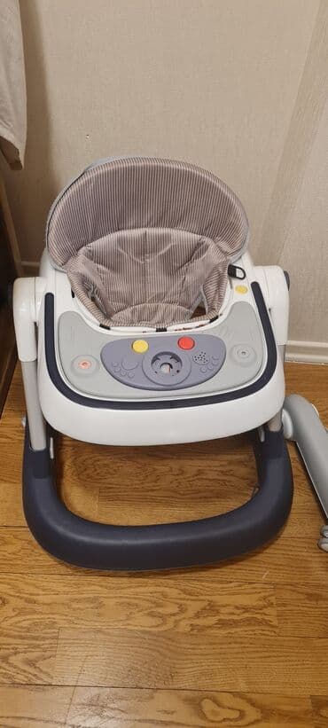 xadınok: Uşaq gəzdirici (xodunok)
yaxsi vezyet — 1