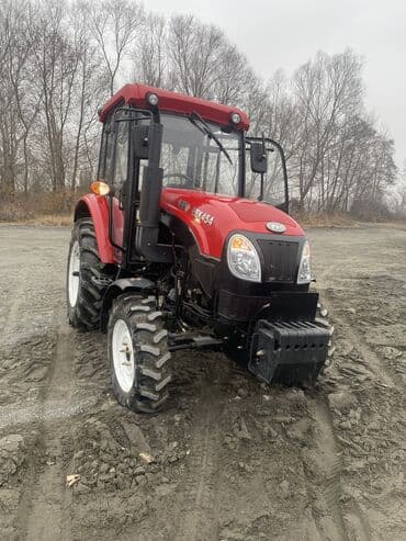 bal süzen: Traktor yenidi 2 defe yag deyişib cemi 4000 m ilkin odeniş 48 Ay 170 — 2