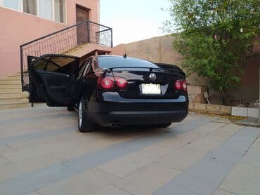 oturucu: Volkswagen Jetta: 2 l | 2009 il Sedan — 3