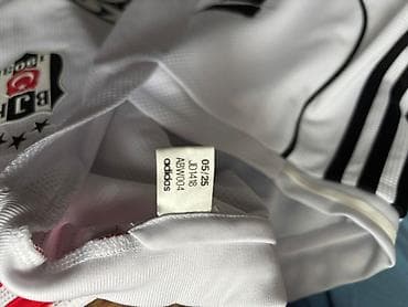 adıdas: Beşiktaş JK futbol forması – adidas - Rəng: ağ, qara və qırmızı — 3