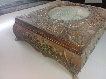 tikis masini ikinci el: Прадаю шкатулку — 4