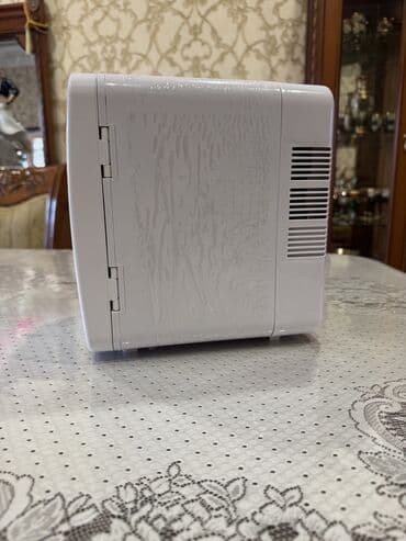 холодильник для машины: Portativ mini soyuducu, ağ rəngdədir və səyahətlər, avtomobil — 4