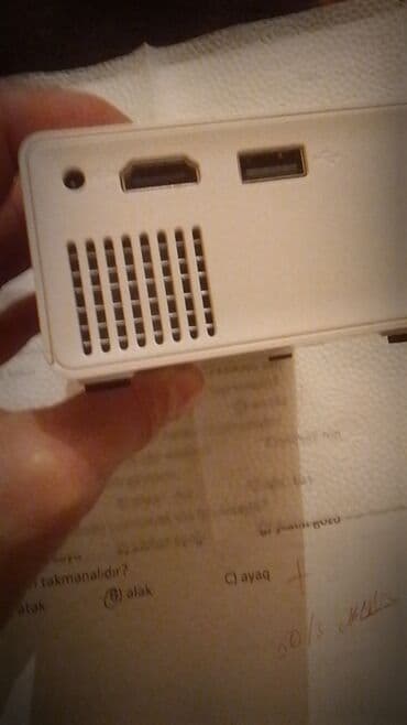 aplle 8 plus: Cib Proyektor — 1