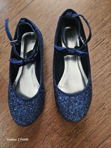 Basanojkalar, Qız üçün, 32