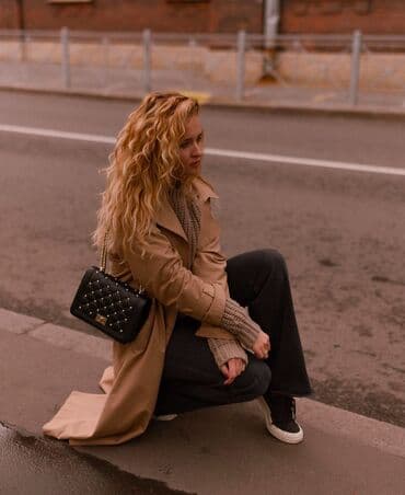 Тренч 
Бренд из Санкт-путурбурга
Единый размер lalafo.az -da Тренч 
Бренд из Санкт-путурбурга
Единый размер