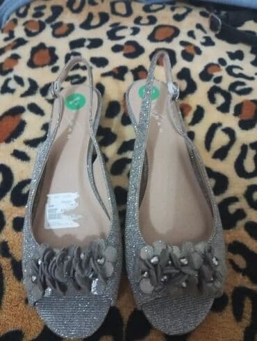 barya ayakkabı: Balenciaga, Ölçü: 37, Yeni — 2