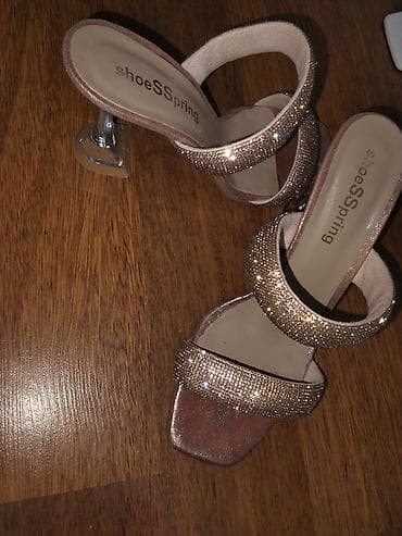 шляпа: ‼️25 AZN‼️ Model: İki zolaqlı açıq burunlu qadın şlapa-sandal Rəng — 1