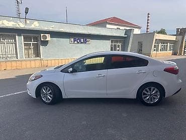 2015: Kia Forte sedan – ağ rəng, 4 qapı, AZ dövlət nömrə nişanı 77-RT-173 — 6