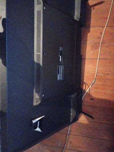 LED televizor - Ekran: təxminən 40–50 düym diaqonal, geniş ekran LED