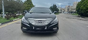 Hyundai Sonata: 2.4 l | 2012 il Sedan