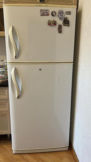 Техника для кухни: Soyuducu 175/76sm
290azn
Nizami m 6778 leli — 1